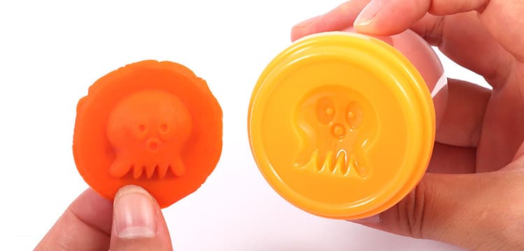 Play Dough with animal molds 